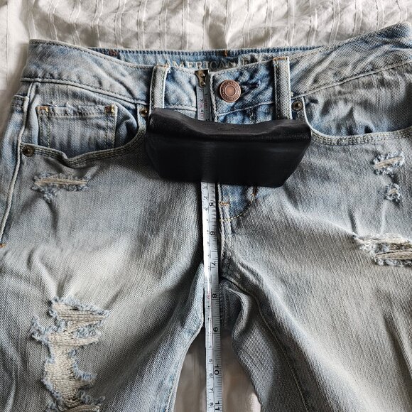 American Eagle Distressed Ripped Skinny Stretch Jeans - 2013 - Light Wash - Sz 0 - Picture 16 of 16